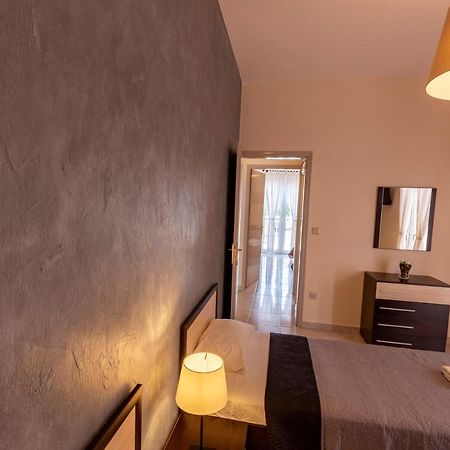 Mama'S House Luxury Apartments フロギタ エクステリア 写真